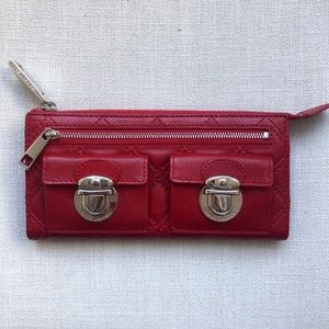 Marc Jacobs Zip Clutch Wallet